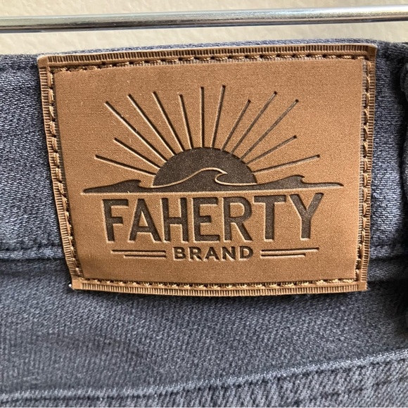 Faherty Stretch Terry 5-Pocket Pant in Deepest Navy Size 28X31 Faherty Jeans - Picture 9 of 9
